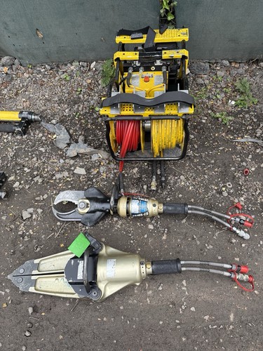 Jaws life fire rescue - fire,