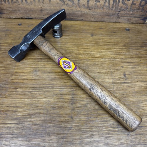 Vintage elwell brick hammer - elwell,
