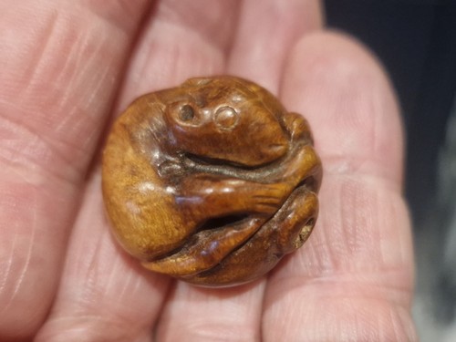 Hand carved boxwood - rat, ball