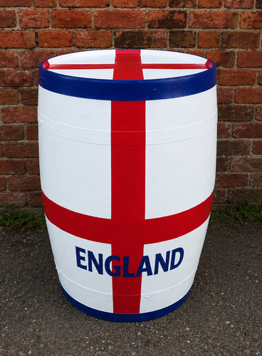 Oak whiskey barrel - oak,