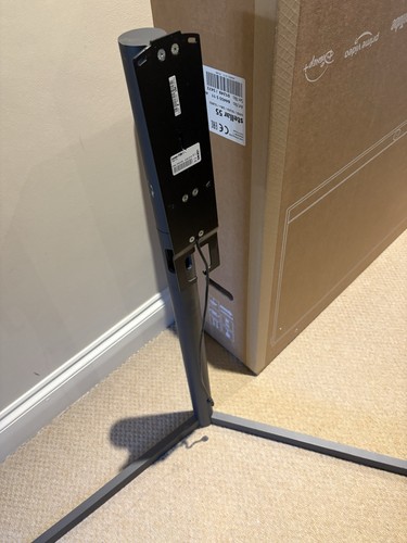 Loewe fsm7 motorised - tv, stand