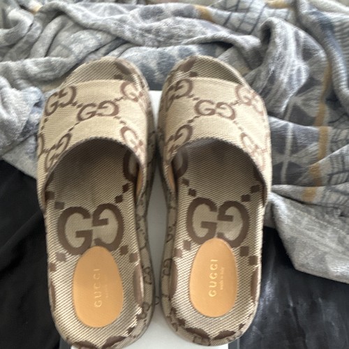 Gucci logo beige brown - logo,
