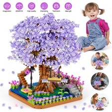 2200pcs Tree House Building
