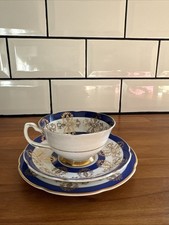 Royal Grafton Fine Bone China Tea Cup/Saucer/Side Plate Set.