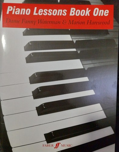 Piano lessons book - lessons,