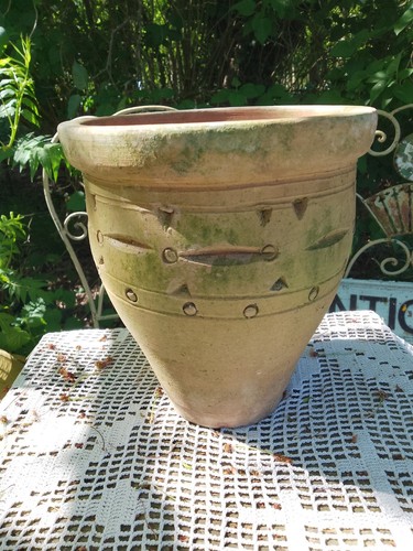 Old hand thrown - hand,