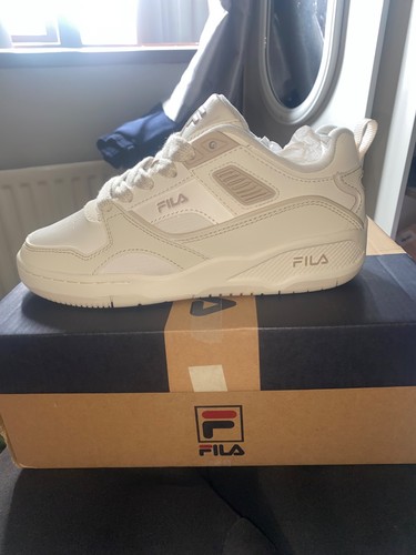 Fila trainers juniors size - , 3