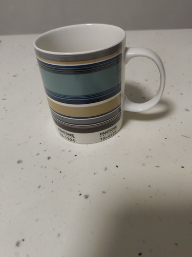 Typhoon pantone universe - pantone,