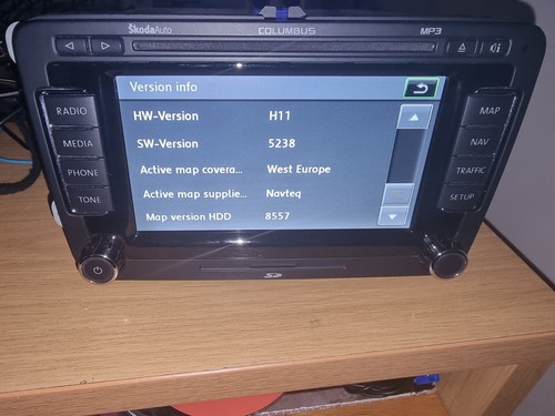 Skoda columbus radio head unit - radio,