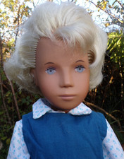 SASHA DOLL GORGEOUS BLONDE IN ORIGINAL OUTFIT