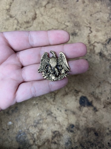 Vntg eagle pin brooch - vntg, sarah