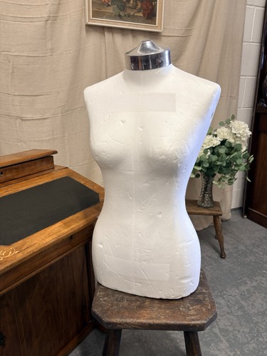 Vintage polystyrene female - vintage,