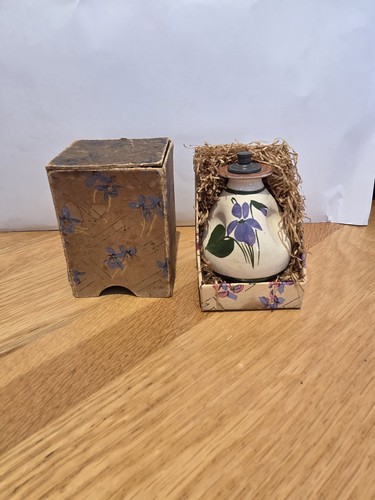 Torquay ware devon violets - ware,