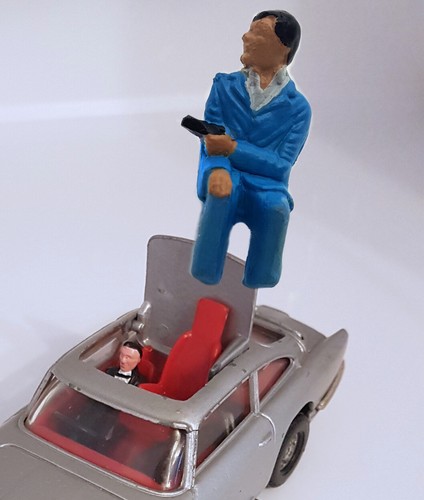 James bond corgi 271 aston - corgi,