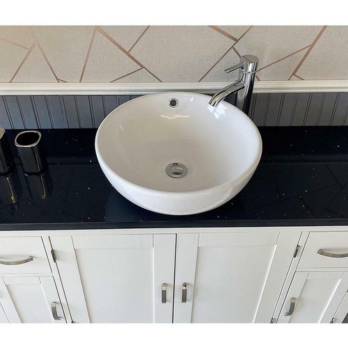 Off white painted bathroom - off,