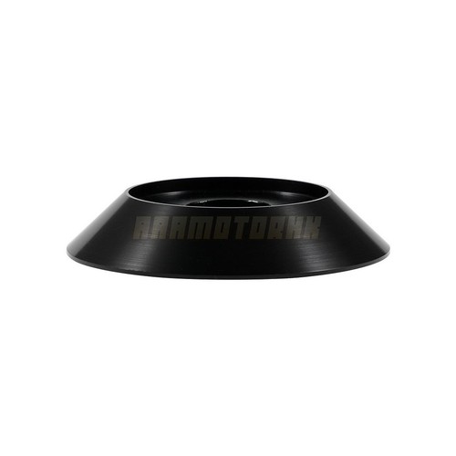 Rear wheel center hub - center,