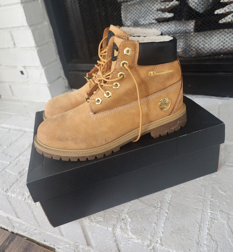 Size fits 5 mens - 7,