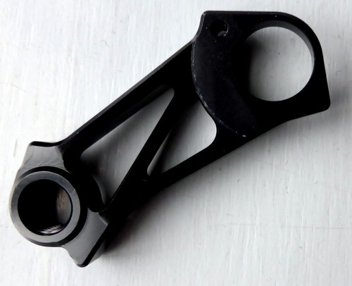 Direct mount derailleur - mount, hanger