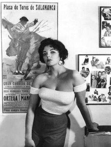 Joan collins unsigned photo - collins,