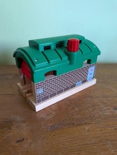 Brio Train Garage Tunnel With Moveable Door for wooden railway 33574