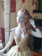 Jean, ladies of fashion