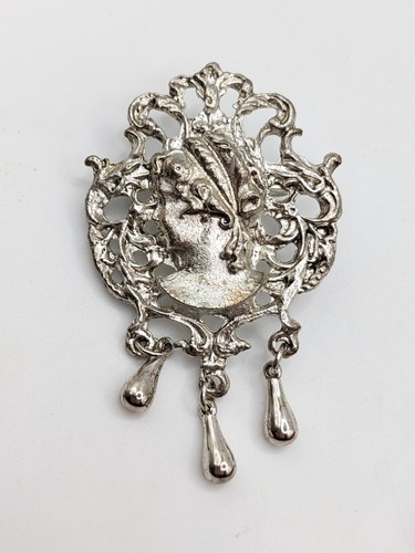 Silver tone victorian - tone,