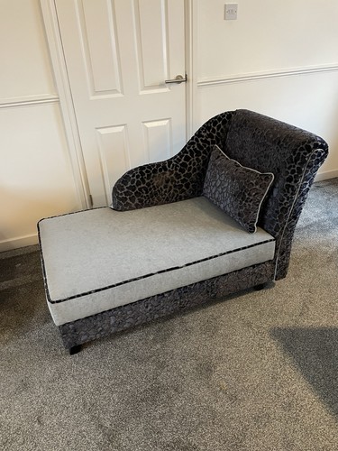 Small chaise lounge new - small,