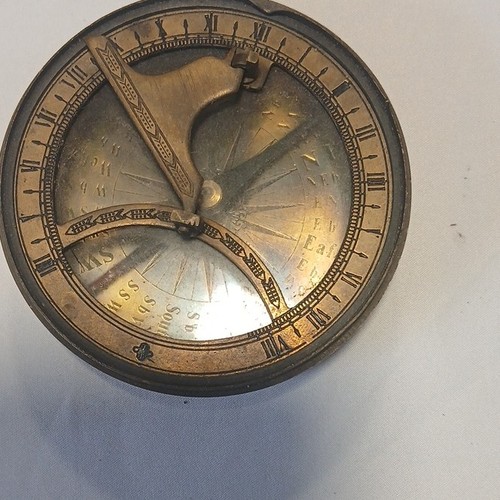 Round metal brass - metal, pocket