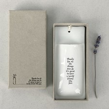 Lovely friend wall vase - wall,
