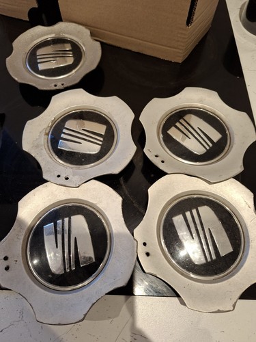 Seat alloy wheel - seat, center