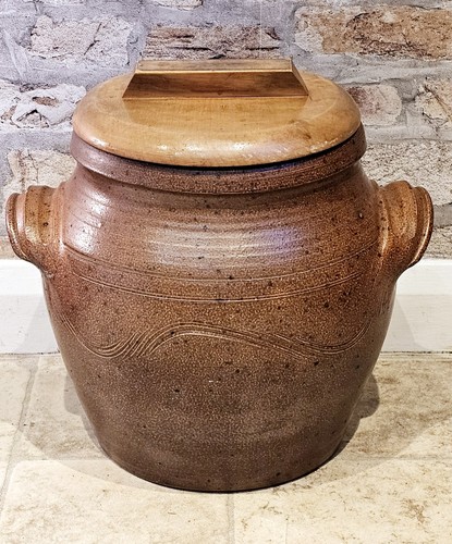 Large vintage salt - vintage, glazed