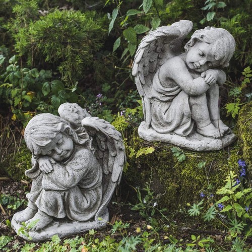Pair resting angels stone - resting,