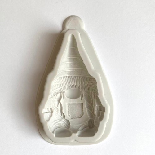 Gnome girl mold garden theme - gnome,