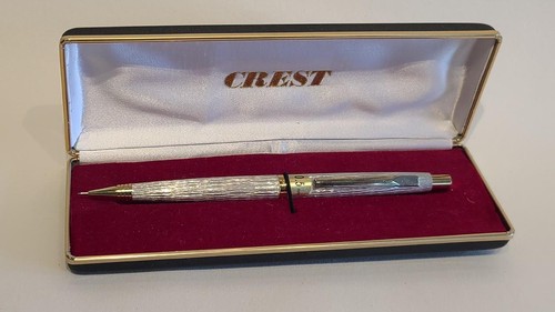 Vintage 1960 crest - crest, silver