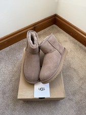GENUINE UGG BOOTS W CLASSIC