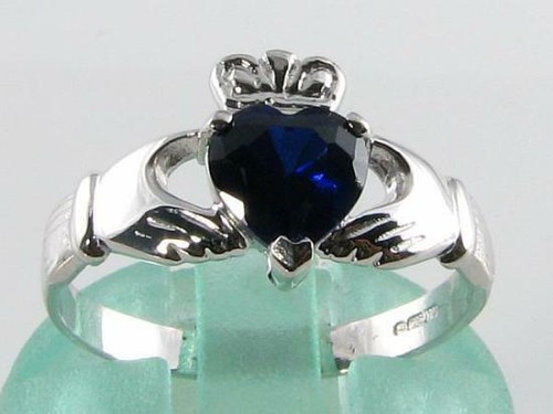White gold claddagh - white,