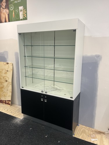 Retail display cabinet used - display,