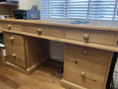 Beautiful large solid pine - beautiful,