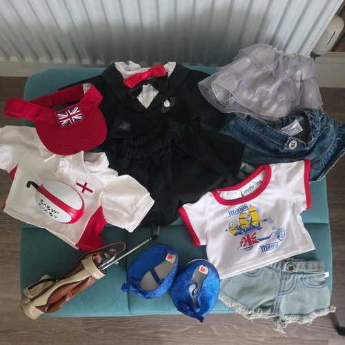 Build bear bundle - 11, pieces