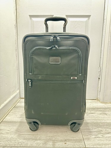 Tumi alpha 22616d2 - tumi,