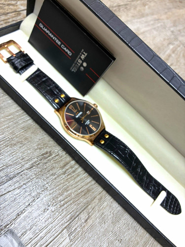 Steel sapphire tw1303 wrist - steel,