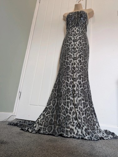 Sequins leopard print - leopard,