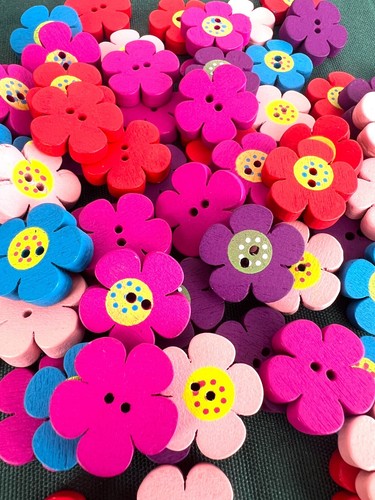 Wooden buttons 20mm - 40,