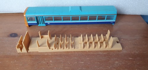 Hornby class 142 - 142, pacer
