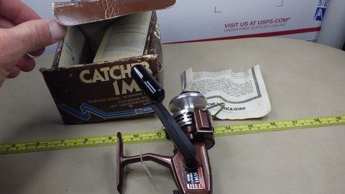 Vintage fishing reel - vintage,