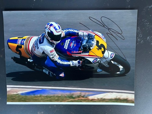 Signed 16x12 photo wayne - photo,