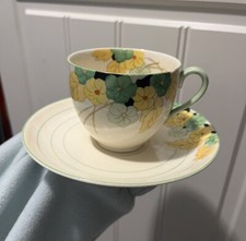 Vintage tea set, from 1930s/40s. Beautiful floral design. Made In England