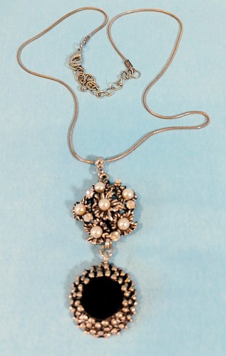 Silver tone black - mk,
