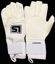 New S1 Goalkeeping ‘STORM