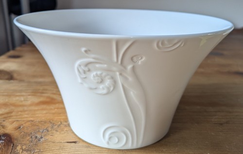 Vgc big wedgwood nature bone - big,